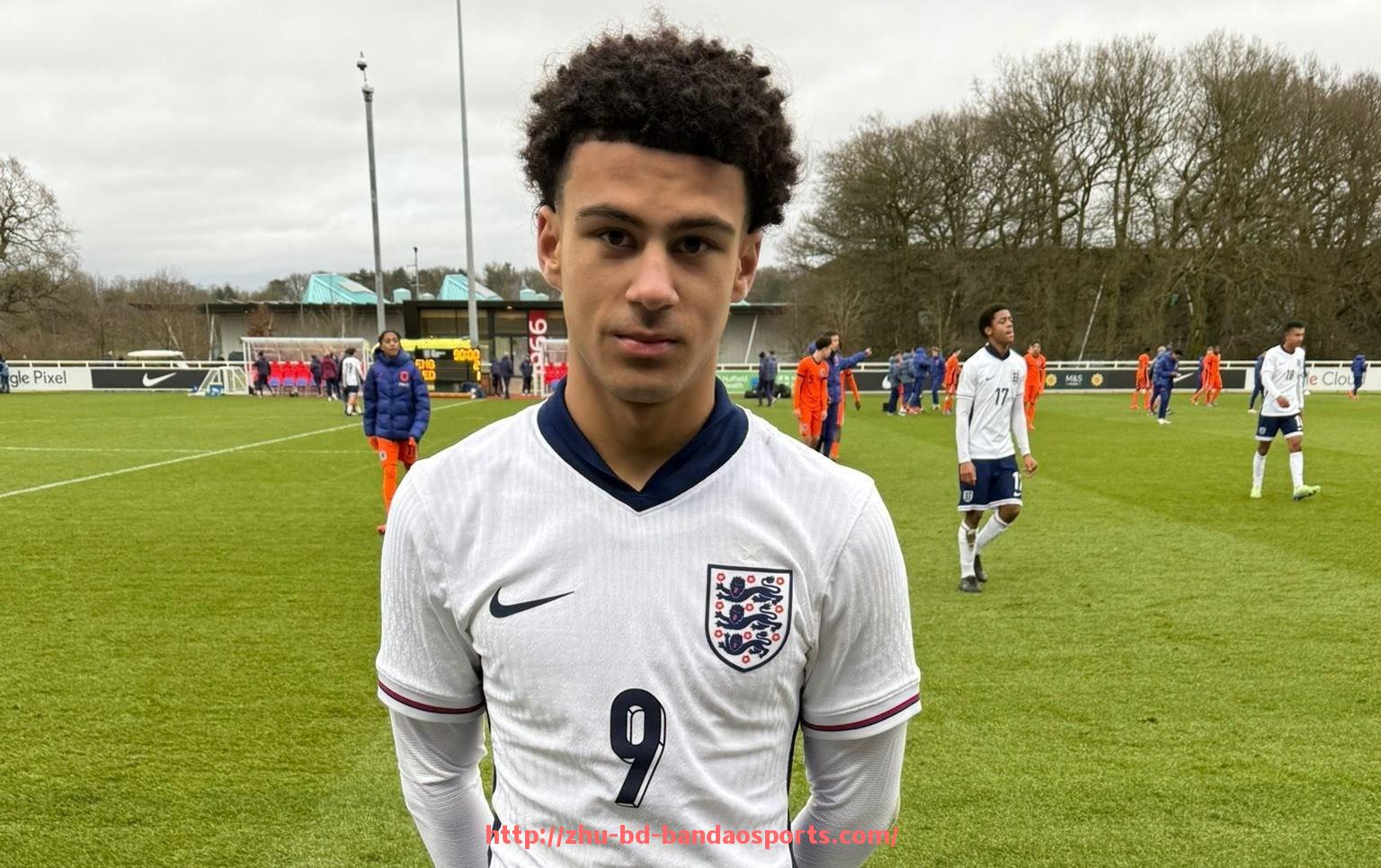 半岛体育-火箭队与韦德的合作历史及篮球影响力分析