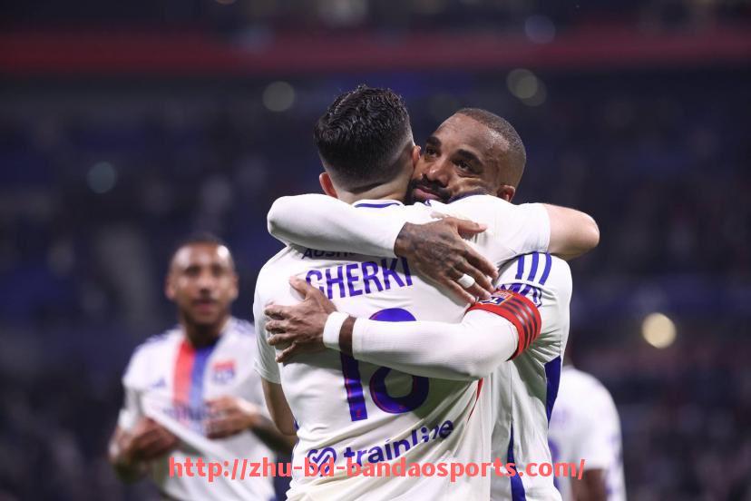 半岛体育-英超球队欧战资格分配及历史最佳战绩盘点